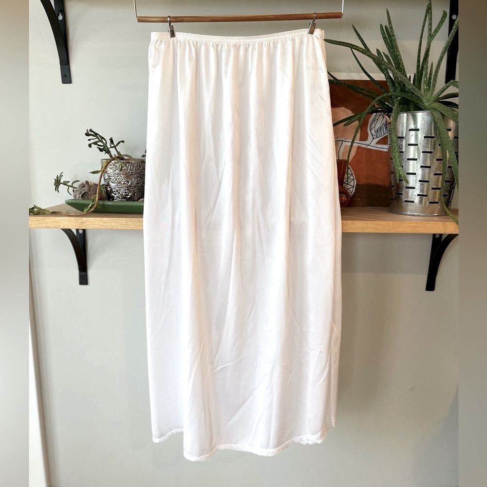Vintage Vassarette White High Slit Lace Trim Slip Skirt Size Medium